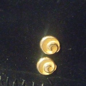 Vintage clip on earrings